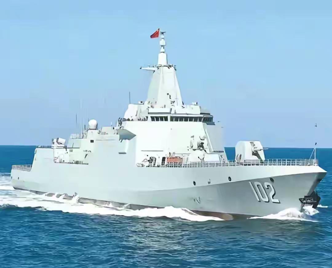 全球能在驱逐舰领域排上号的国家仅5个，分三个梯队：中美稳居第一梯队，中日英韩列第