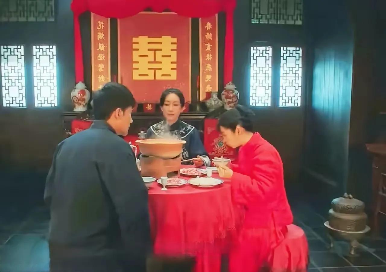 追剧《生万物》那个年代的农民，穷人和富人家的生活水平差距好大啊！