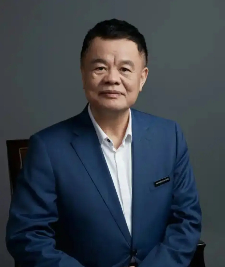 创维黄总说过，就算余承东离开华为，同样会失败。余承东的吹牛成功是捆绑在华为强大的