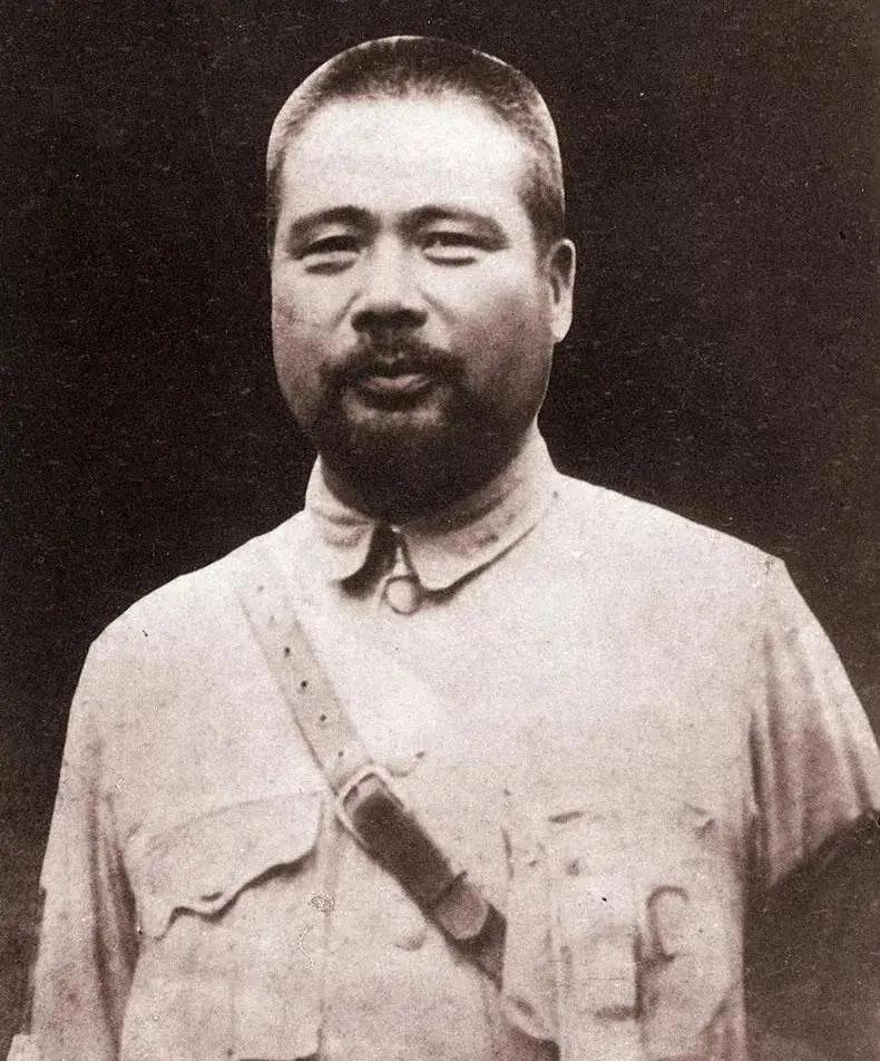 冯玉祥做过几件窝囊事儿。1924年11月5日，冯玉祥发动北京政变，把末代皇帝溥