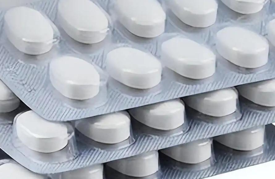 服用降糖药后，切记不要食用以下5种东西，否则可能会有生命危险吃药这件事，说起