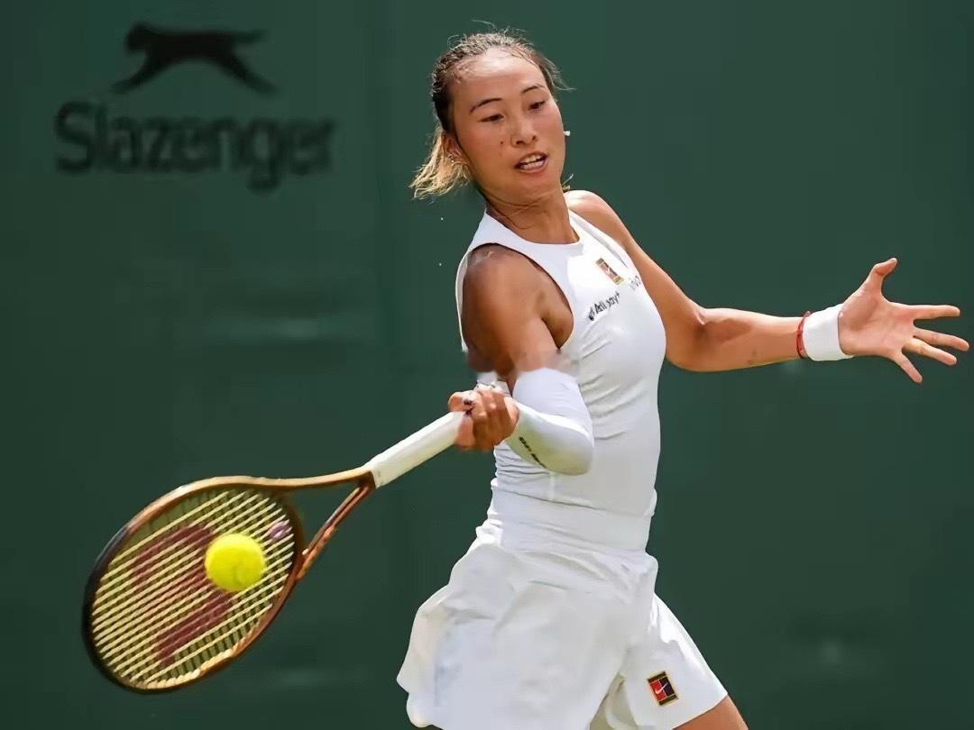 冲刺美网正赛主动求变郑钦文换教练！在WTA250雅典站开赛前，中国网球名将郑钦文