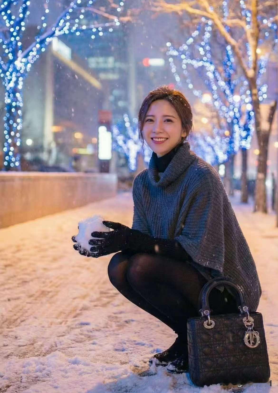 北京雪夜，浪漫又迷人。1273年前，李白在幽州遇大雪，留下“燕山雪花大如席”的名