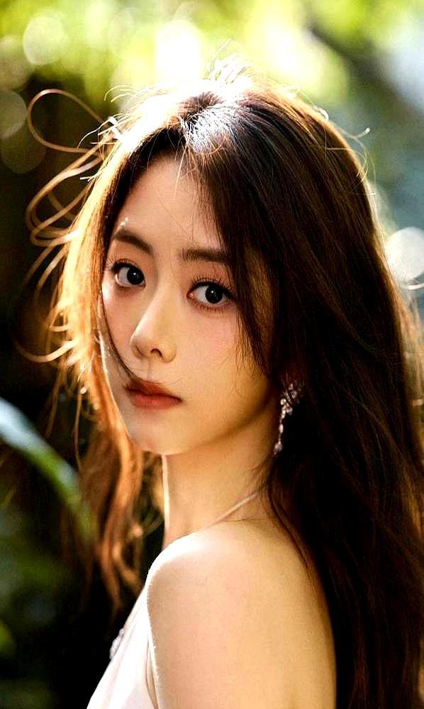 同样1000万片酬，赵丽颖只演了3分钟。谭松韵是《逍遥》实打实的女主，全剧