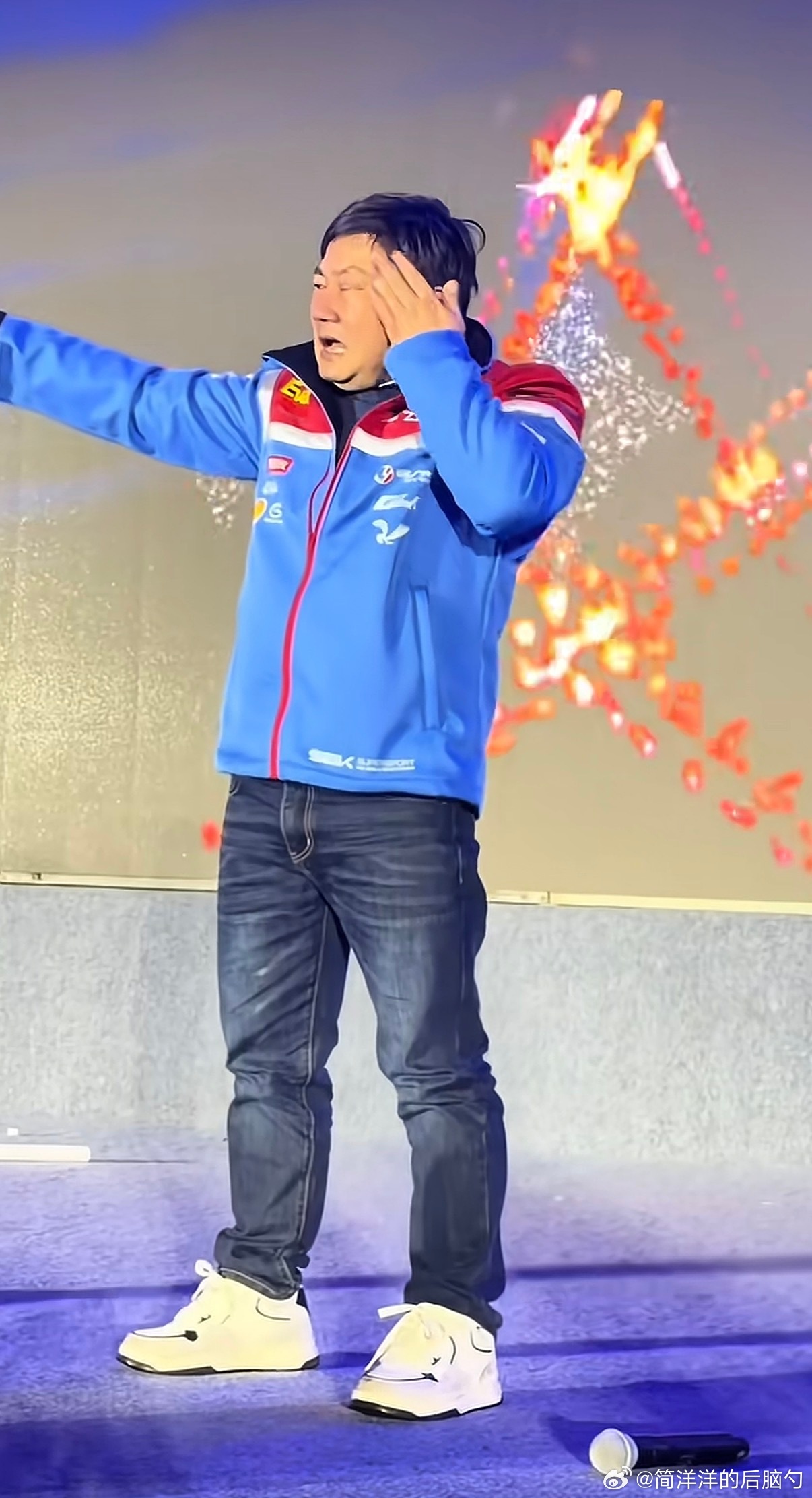 不知道你们有没有看到这个？一个自己组建的、用自己名字张雪命名的新车队和一个被抛弃