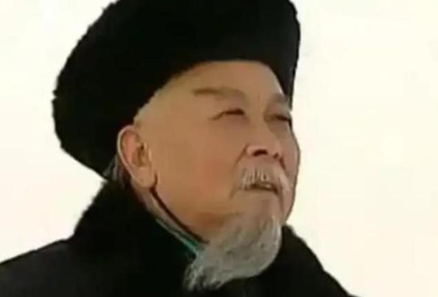 1885年9月，左宗棠在病榻上离世时，愤慨地说：“对中国来说，十个法国将军，也比