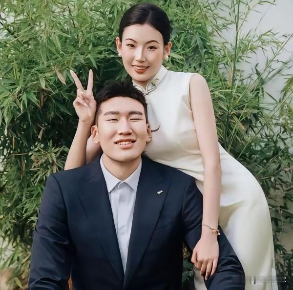 上赛季的广东宏远，投资额度在全联盟应该是前三名，最终广东宏远在季后赛当中的成绩，