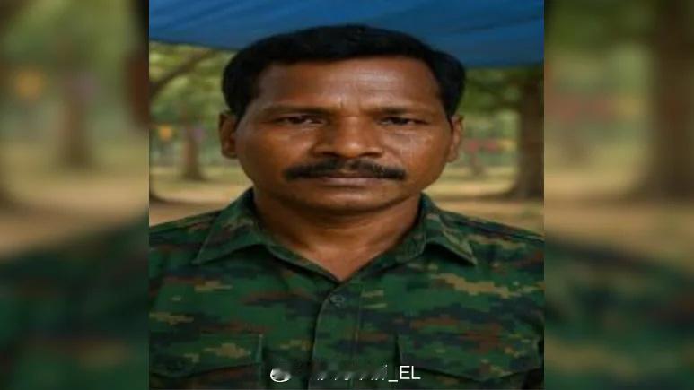 印共武装游击队第一营营长巴尔塞·德瓦当地时间1月4日在特伦甘纳邦向印度警方投降，