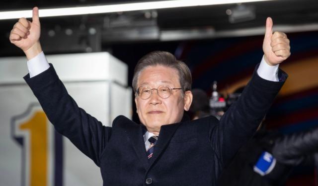 李在明可能是韩国历史上最厉害的总统之一，因为他亲手终结了韩总统的“心腹大患”，韩