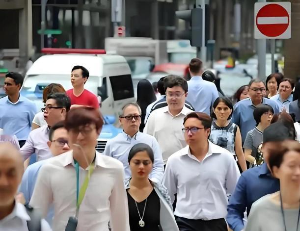 一位新加坡华人终于说了实话，他曾经表示，在新加坡的华人，根本不在乎中国到底好不好
