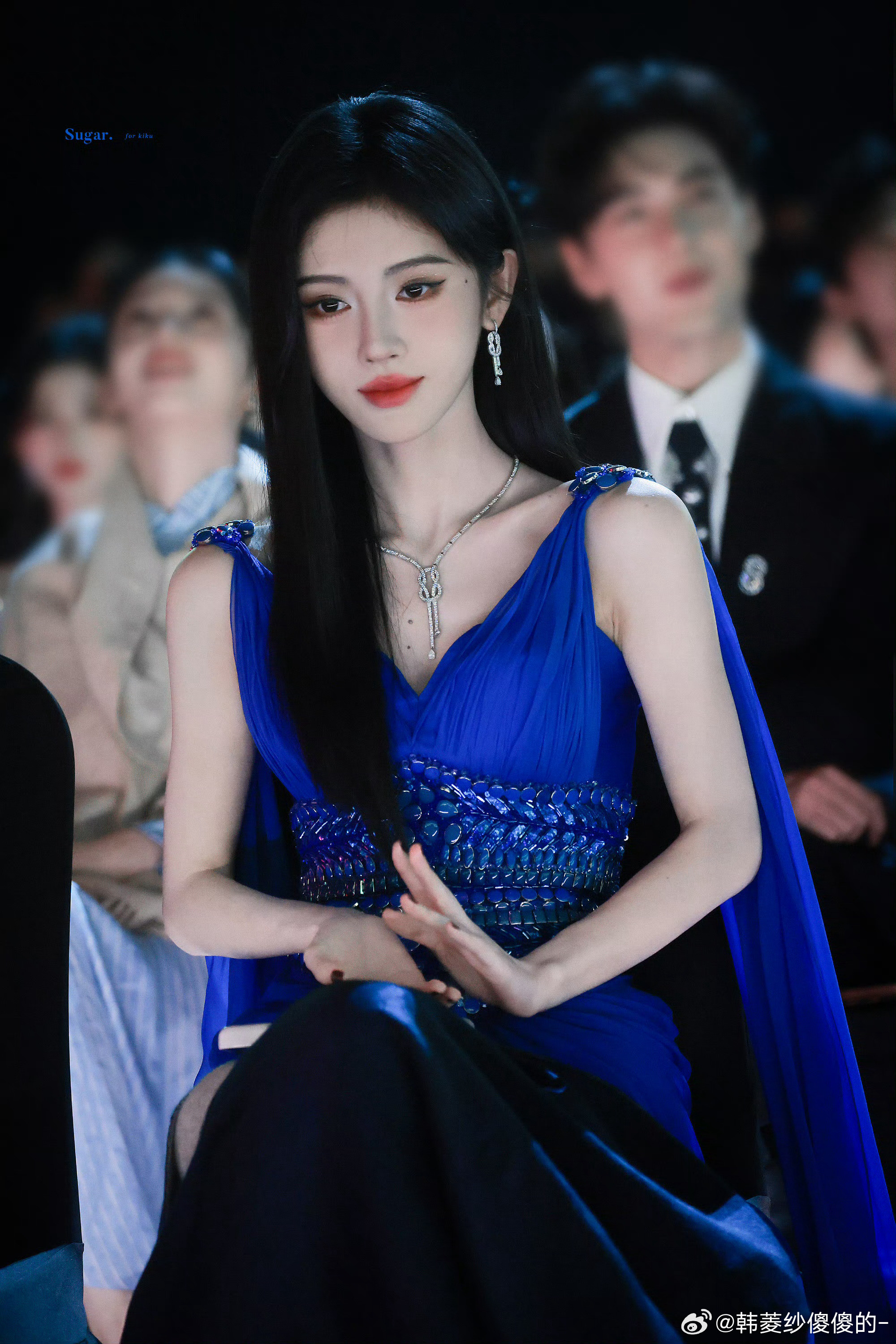 鞠婧祎本来心情美美的准备上线看我女鹅结果田曦薇你搞这一出