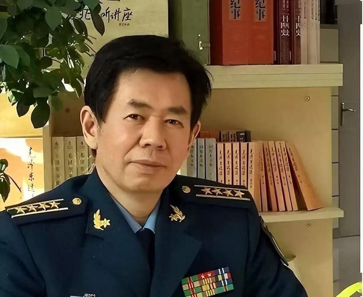 导弹升空瞬间被锁定！戴旭大校一语惊醒：美军'天眼'如何颠覆战场规则？