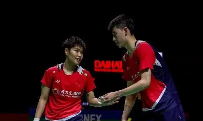 中国羽球，逆境中的星光!虽然，本次世羽联总决赛迄今为止，仅有混双项目