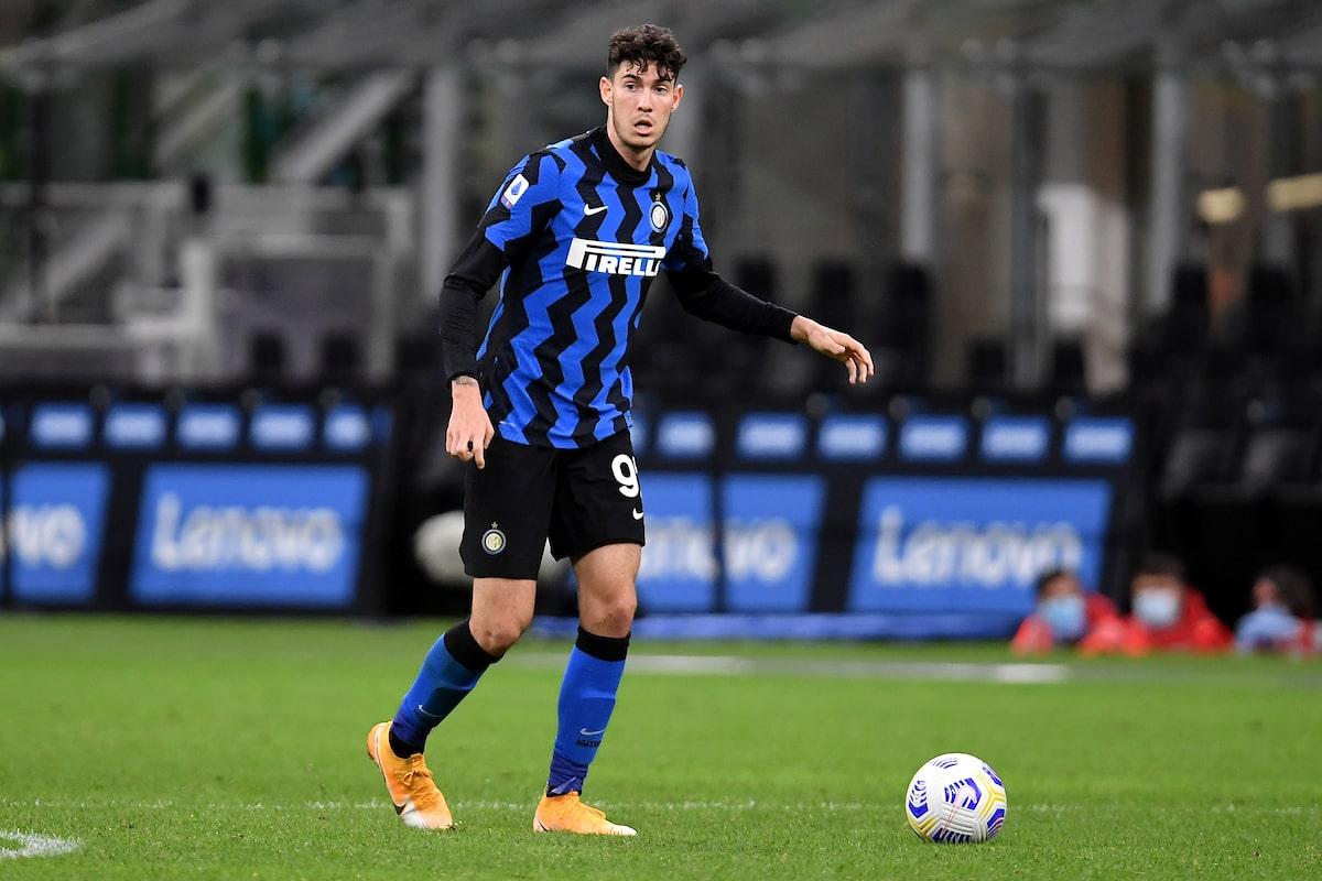 来巴萨有可能竞争一下世一卫，在意甲绝对不可能成为世一卫。对中卫位置来说，巴斯托尼