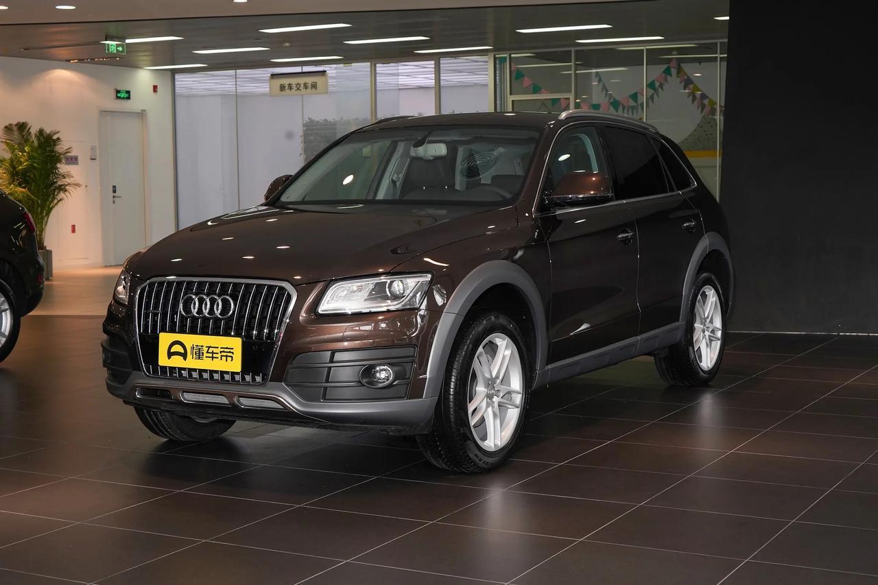 在豪华中型SUV二手车市场，奥迪Q5凭借机械四驱与均衡产品力，仍是不少消费者的考