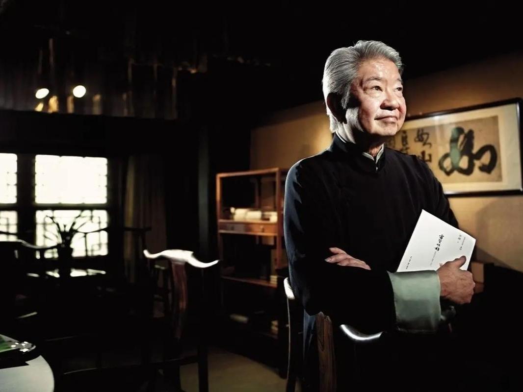 蔡澜说过：“一个人最傻的行为就是炫耀，最大的愚蠢就是话多，最高的境界就是沉默，最