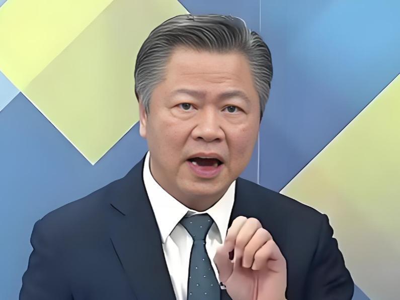 台湾名嘴赖岳谦说：在中日关系如此低迷的时候，高市早苗又火上浇油，派军舰通过台湾海