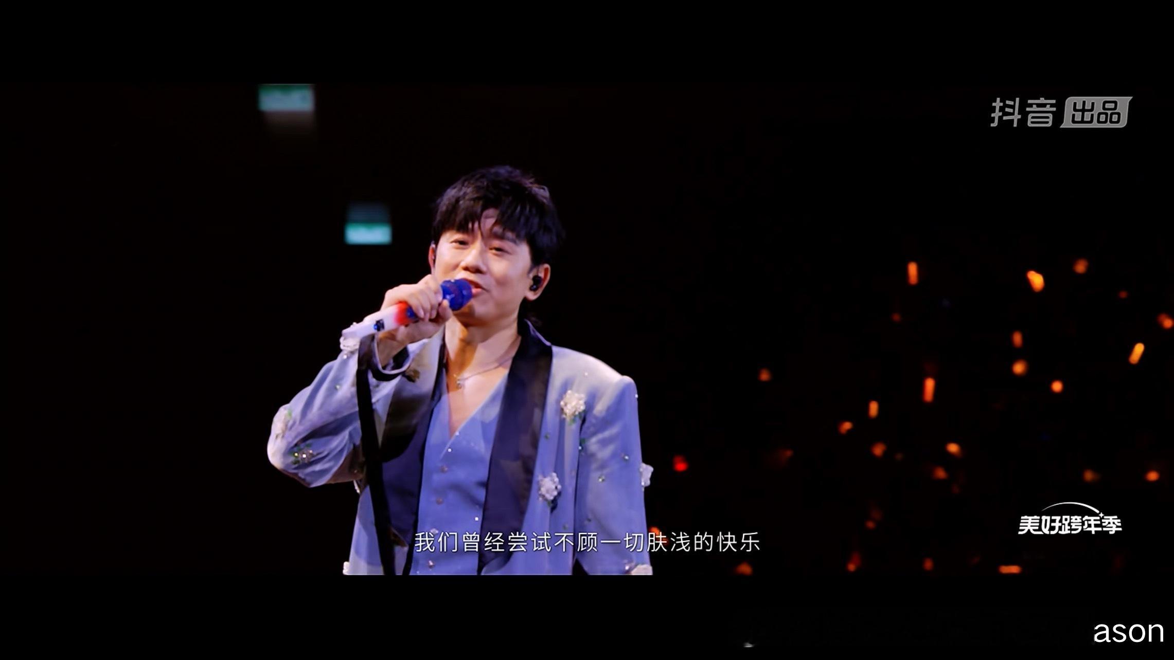 老公还挺有镜头感的