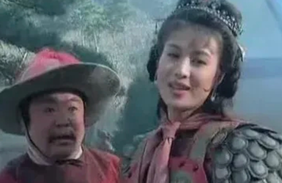 小时候看水浒，最想不明白的就是扈三娘，被灭门后竟然不生气，和宋江结拜，还嫁给王英