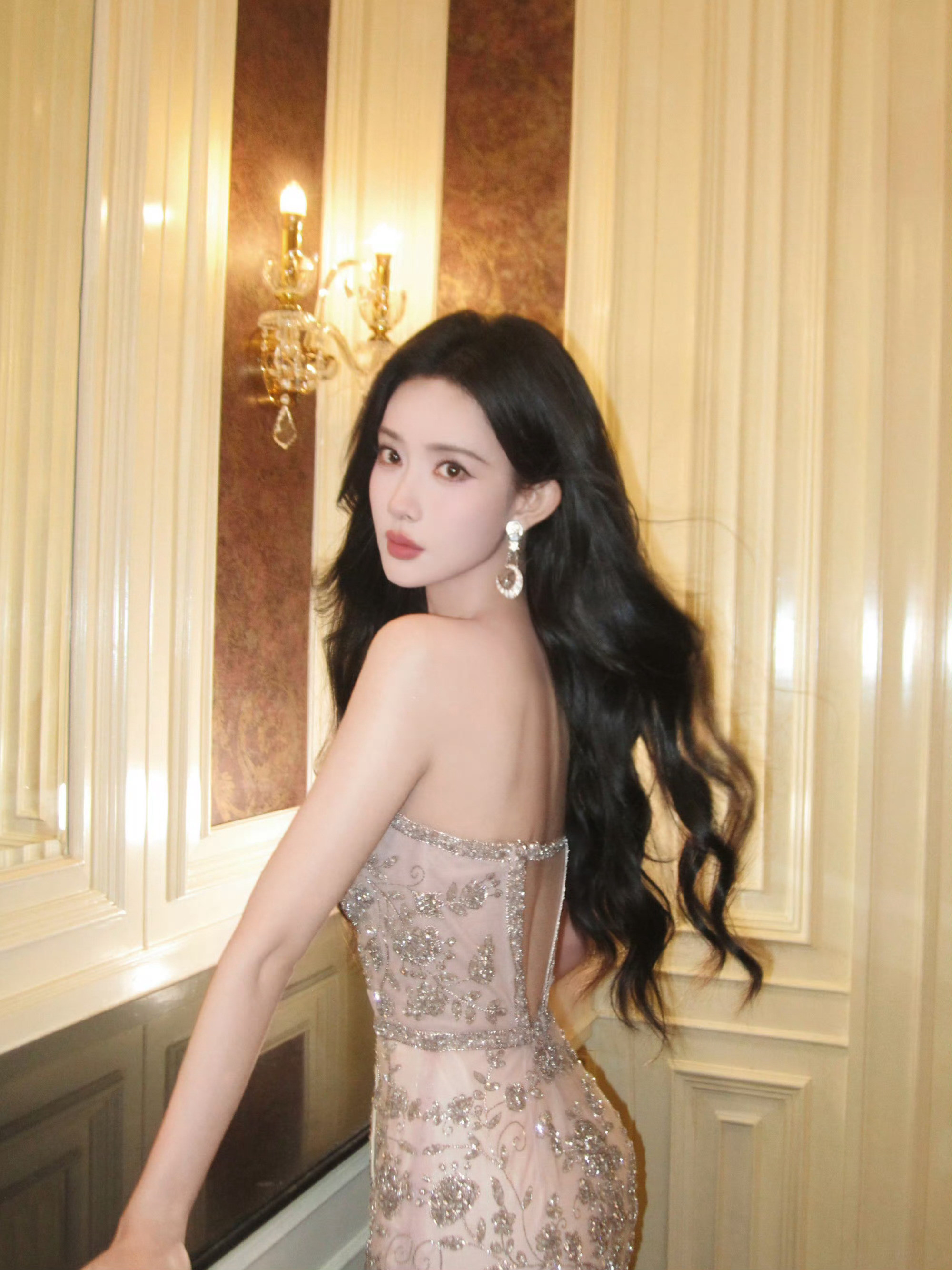 孟子义出片质量孟子义出片孟子义出片质量，随便一拍都很好看​​​