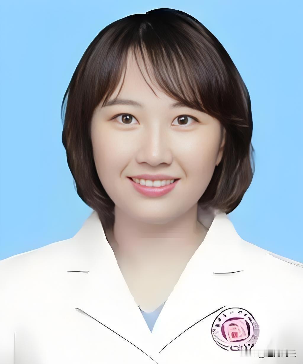 湖南的曾医生，深挖之下，真可谓“惊喜”不断。不得不承认，曾医生身材十分出众，丰