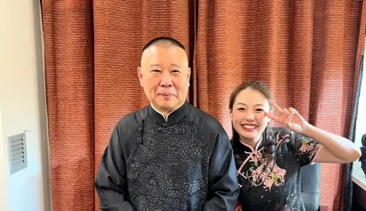 这回赵芸一怕要哭晕在厕所了！这两天著名电视节目主持人王伟忠在采访郭德