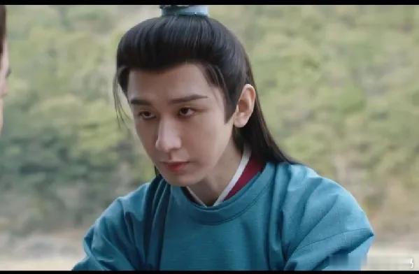 成毅今年都三部古装剧了，咋每次造型都带俩小揪揪啊？《长安二十四计》刚开播时我还想