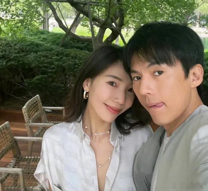 Q女士质问张婉婷宋宁峰Q女士发长文质问张婉婷宋宁峰，事情的发展越来越夸张了..