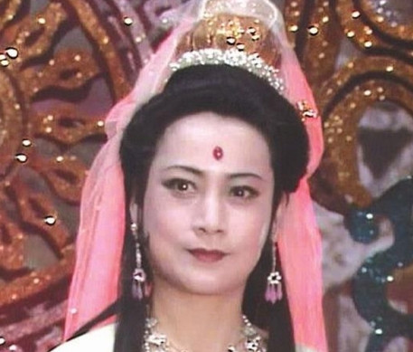 1982年，杨洁让左大玢出演观音，谁料，李成儒唱起了反调：绝对不行，观音得由漂亮