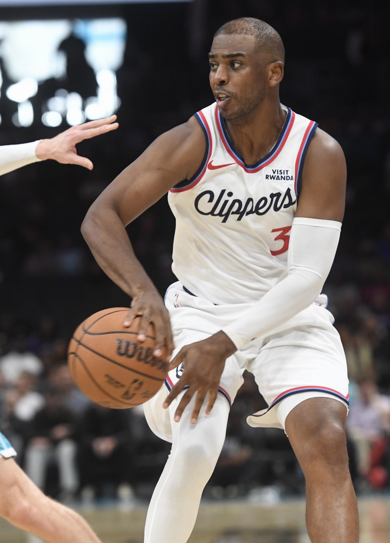 快船裁掉保罗这特么有点恶心人啊……快船￼跟队记者LawMurray报道，快船的