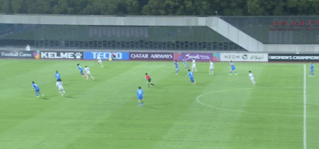 武汉女足半场0比2水原女足女足亚冠1/4决赛，武汉女足半场0-2落后水原女足，