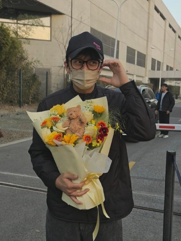 邓超主演的《第十七条》杀青！也就是之前说的那部《最暖的归途》，《第二十条》是张