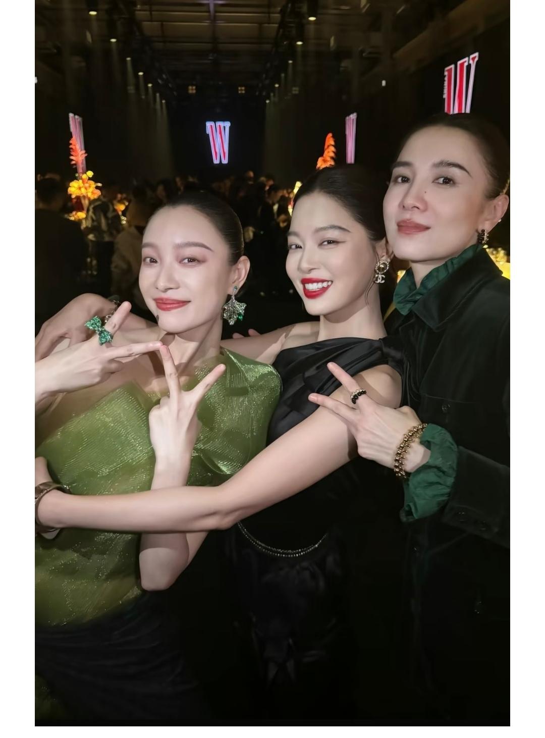 好喜欢这三位，各有各的特点。一个大气，一个性感，一个粗犷。