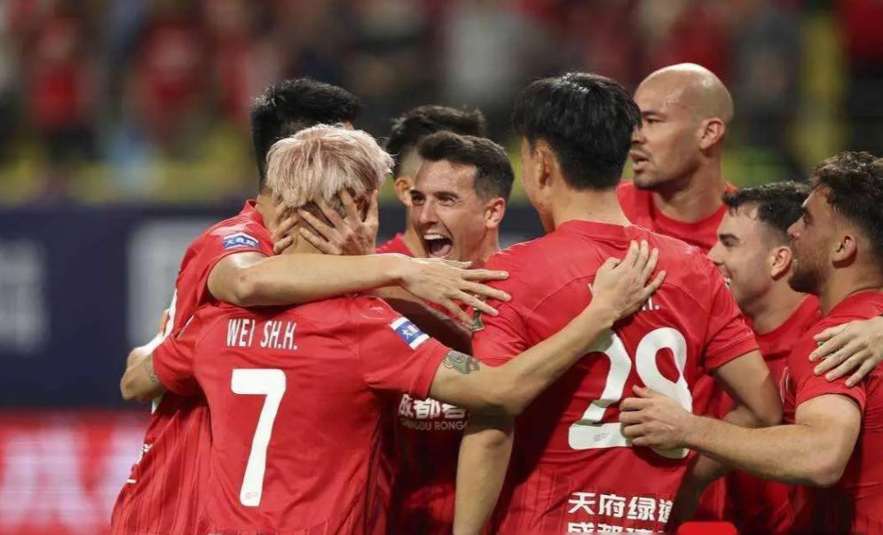 卖唐淼、出租木塔力普，蓉城夏窗没引援，原本想着四五名也行！谁料球队争气，一不小心