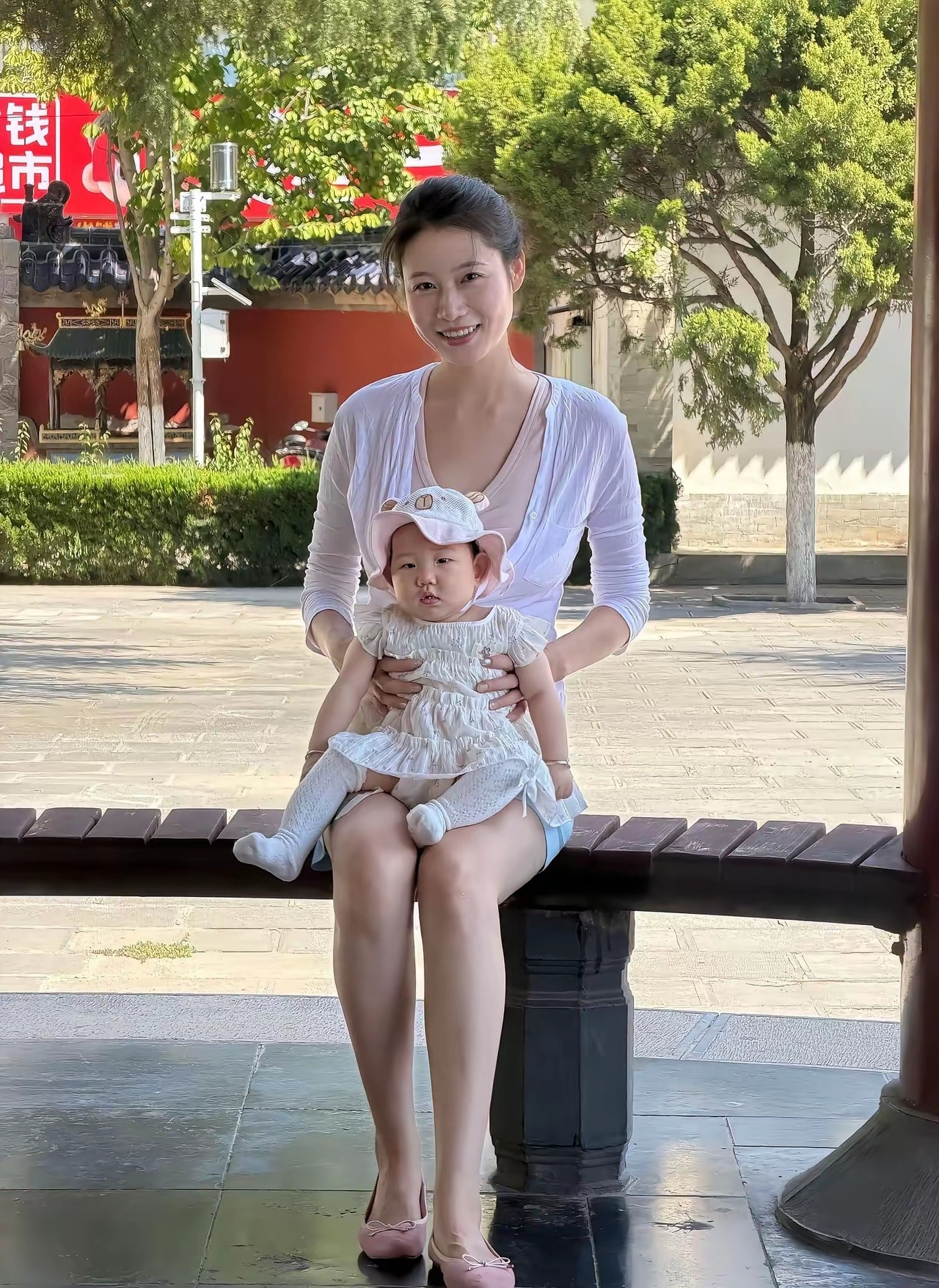 我要是不说，你们看得出这是妈妈还是奶奶呢？​​​