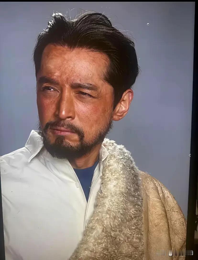 真是想不到呀！男神怎么变成这么老了？不注意看都认不出来是他。真是岁月不饶人呀！