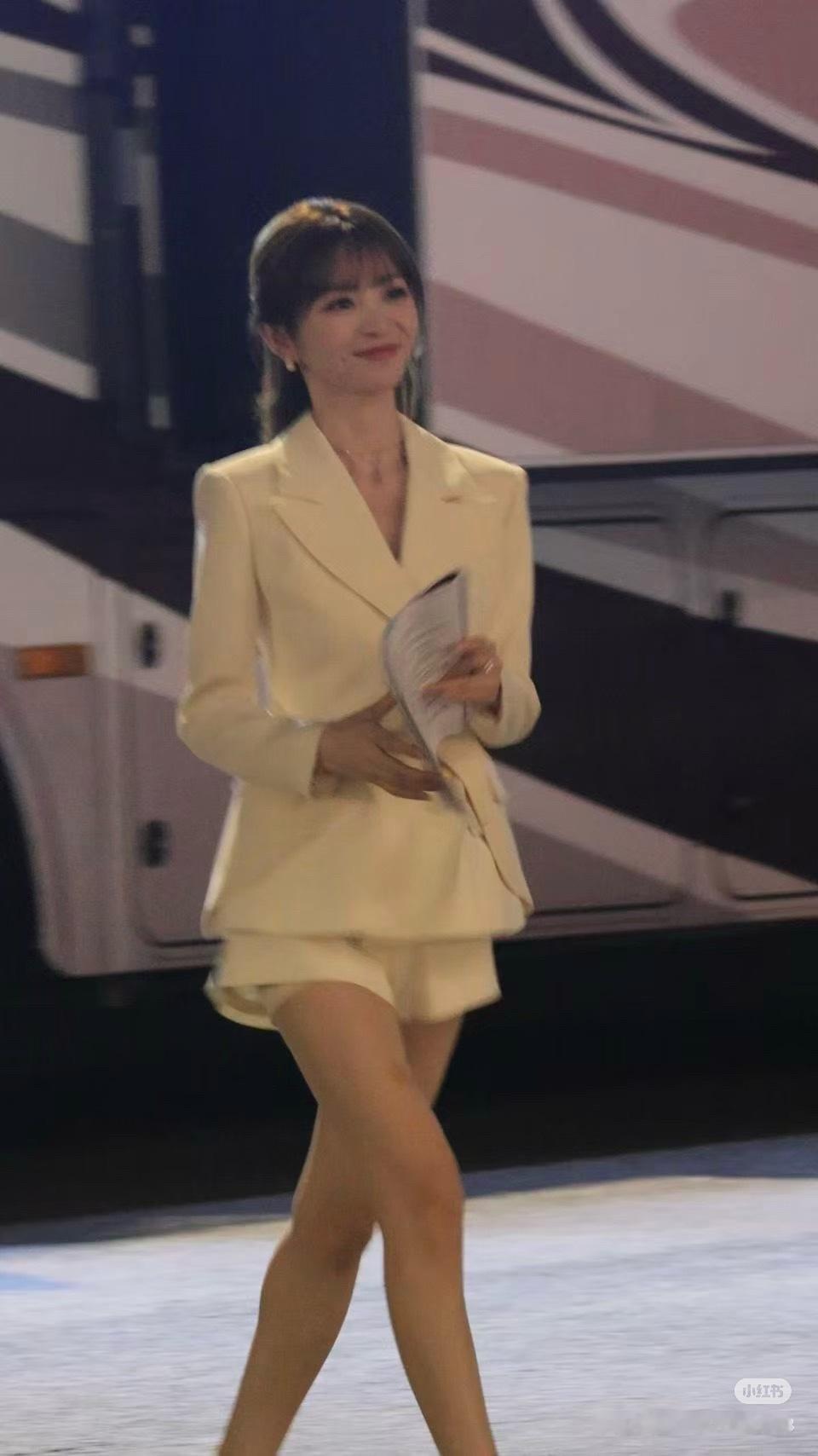 姐姐的换装秀​​​