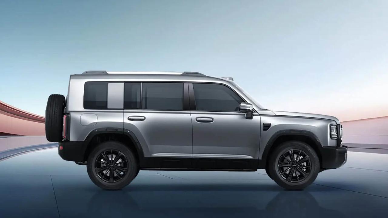 哈弗猛龙如果车身增长20厘米，轴距增长10厘米，三排六座，还是很不错的