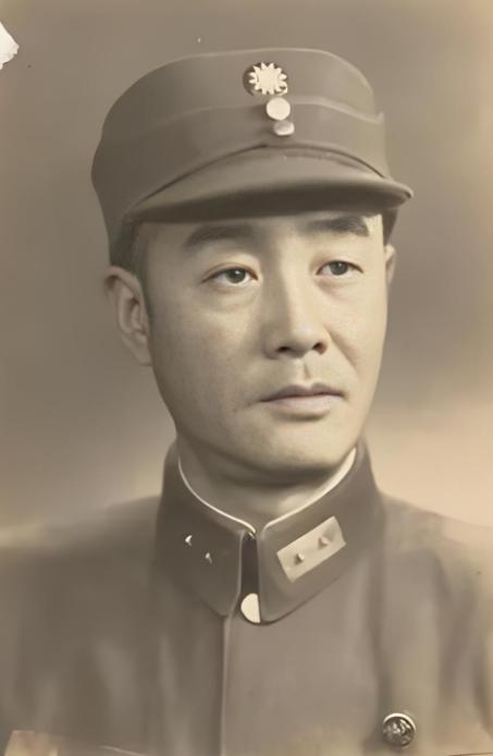 1945年，湘西会战150个鬼子各身绑上百斤炸药，紧贴武冈城墙拉响导火索，城墙倾