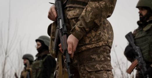 泽连斯基下定决心要以武服俄？很多人认为乌克兰已经没有多少兵力了？错了！乌克兰人民