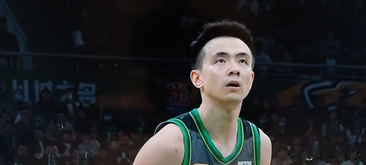 CBA联赛新赛季还没有开打，中国男篮目前两个当家花旦～赵继伟与徐杰发挥越来越好。