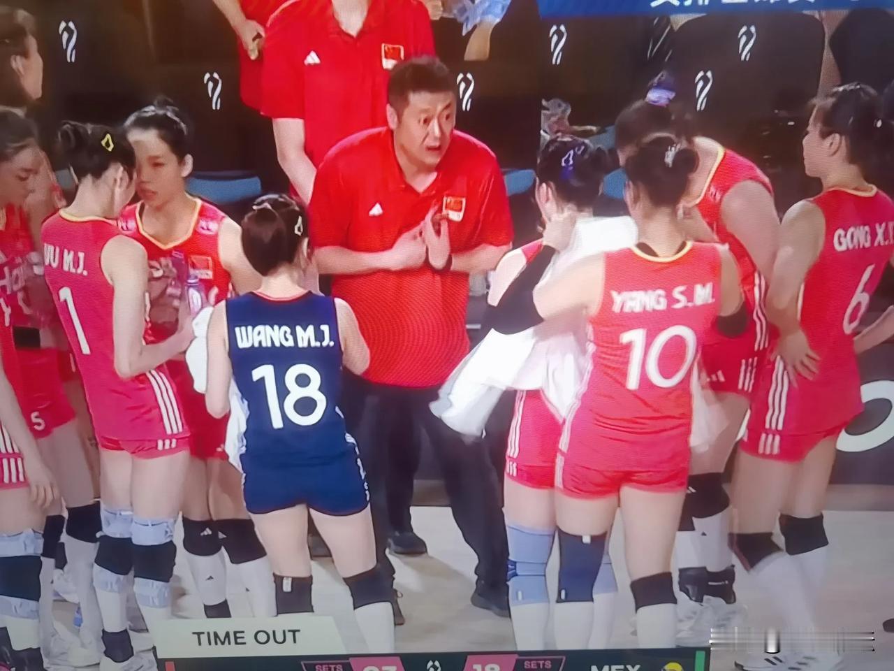 女排世锦赛，中国女排开门红3：1战胜墨西哥女排！李莹莹上场三分钟被换下，再也没有