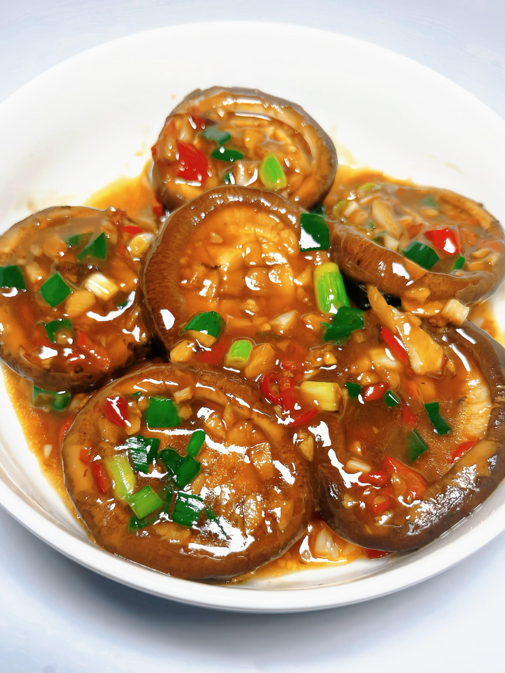 红烧香菇这么做，比肉还香！一口爆汁，减脂期也能放肆吃！真的被这道红烧香菇香迷