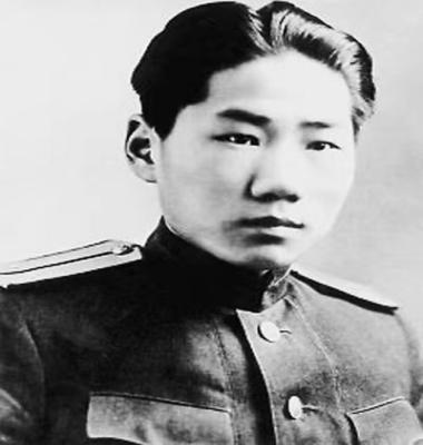 抗美援朝时期，蒋介石在台湾家里得到了毛岸英牺牲的消息，原本以为蒋介石会幸灾乐祸此