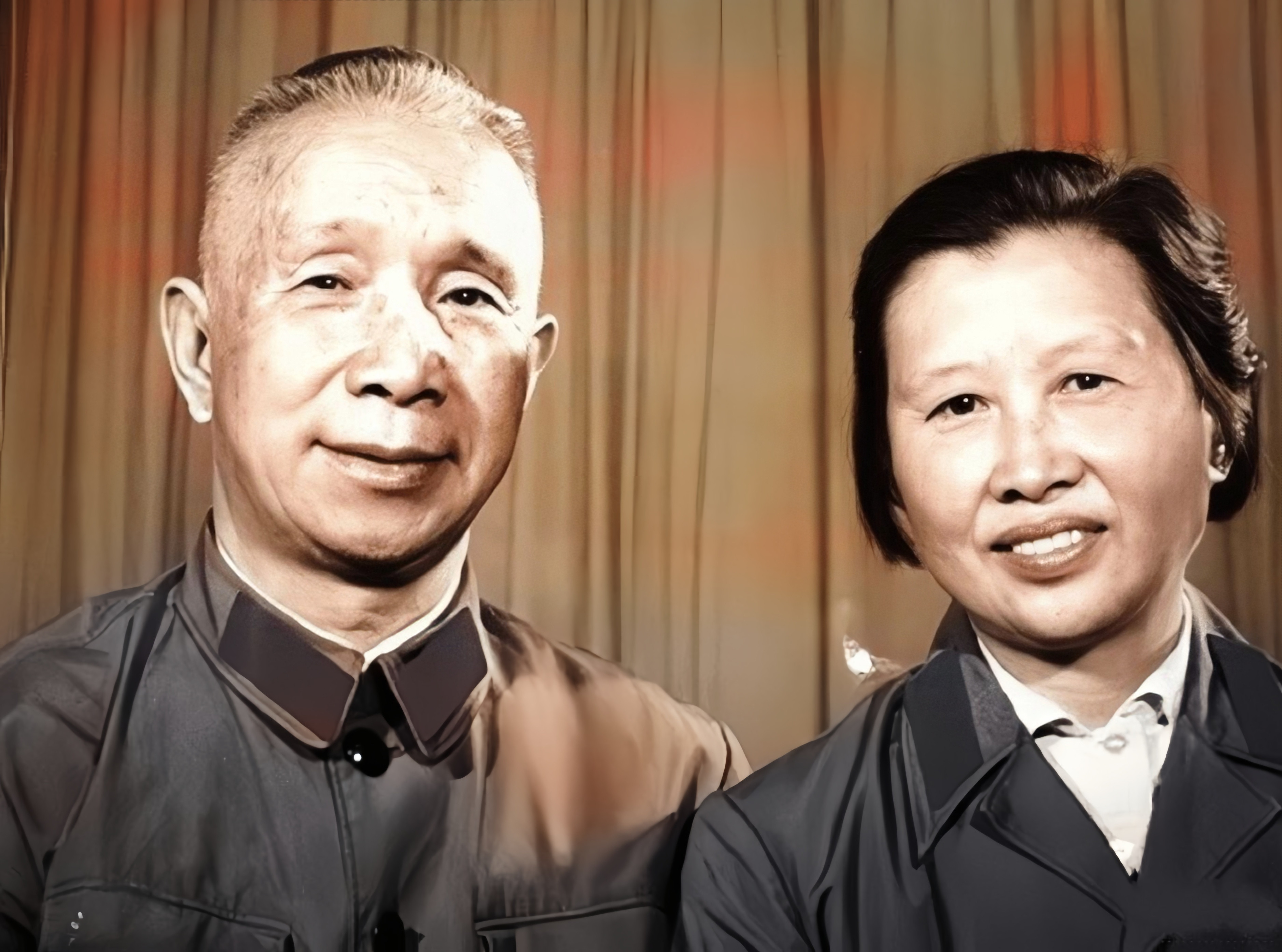 70年代，粟裕想把自己的一些想法写成报告，上报军委，可是因为他的观点和当时占统治