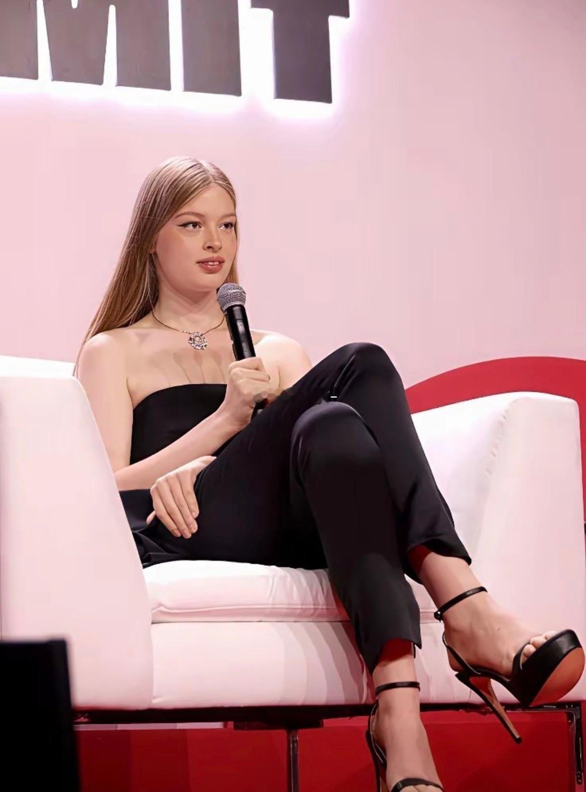 美国首富的女儿，被美国资本忽悠到位了，她没有了一点男人味了。求马斯克现在内心