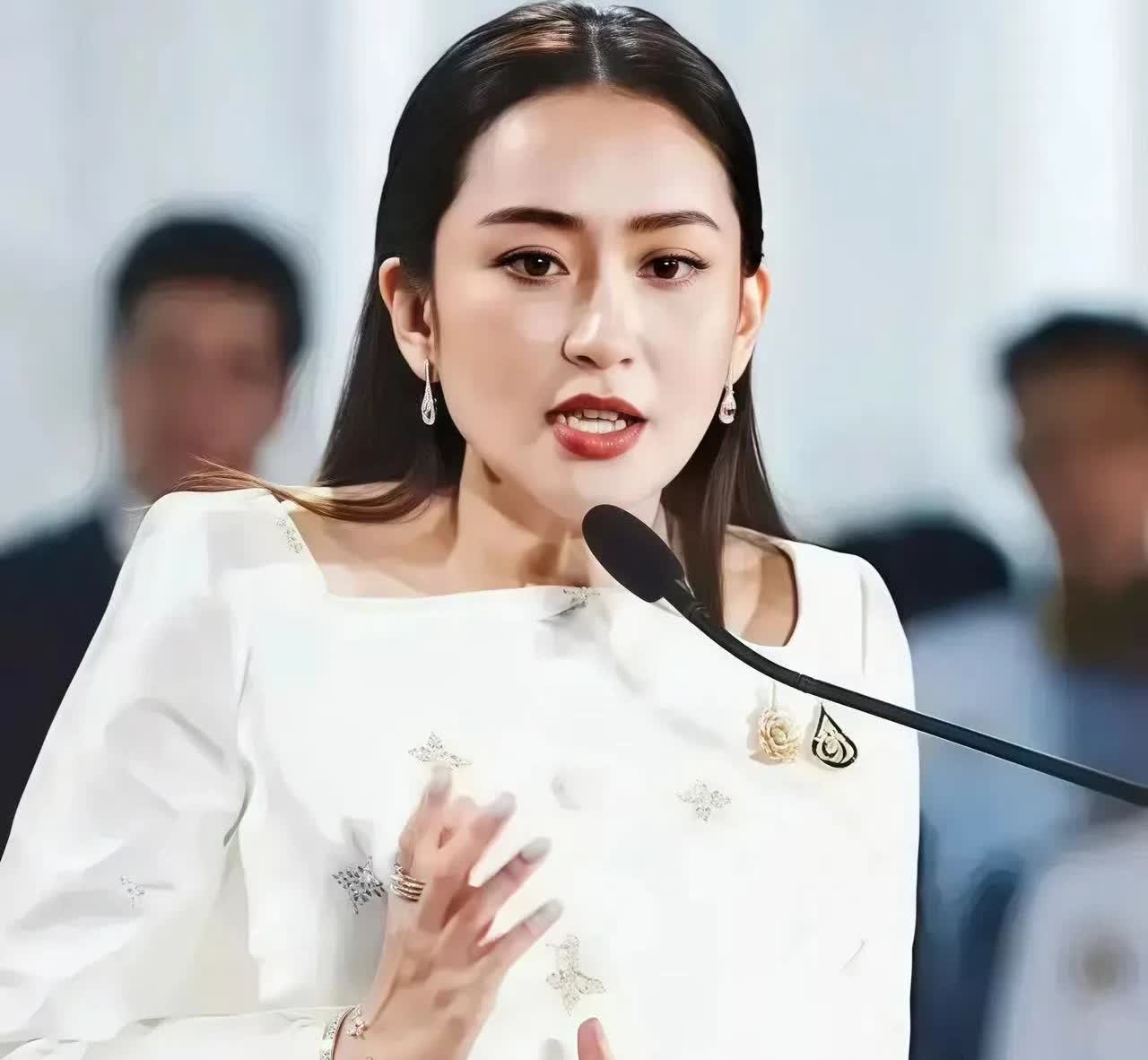 难以置信泰国和柬埔寨同时宣布！2025年8月4日，泰国和柬埔寨在马来西亚