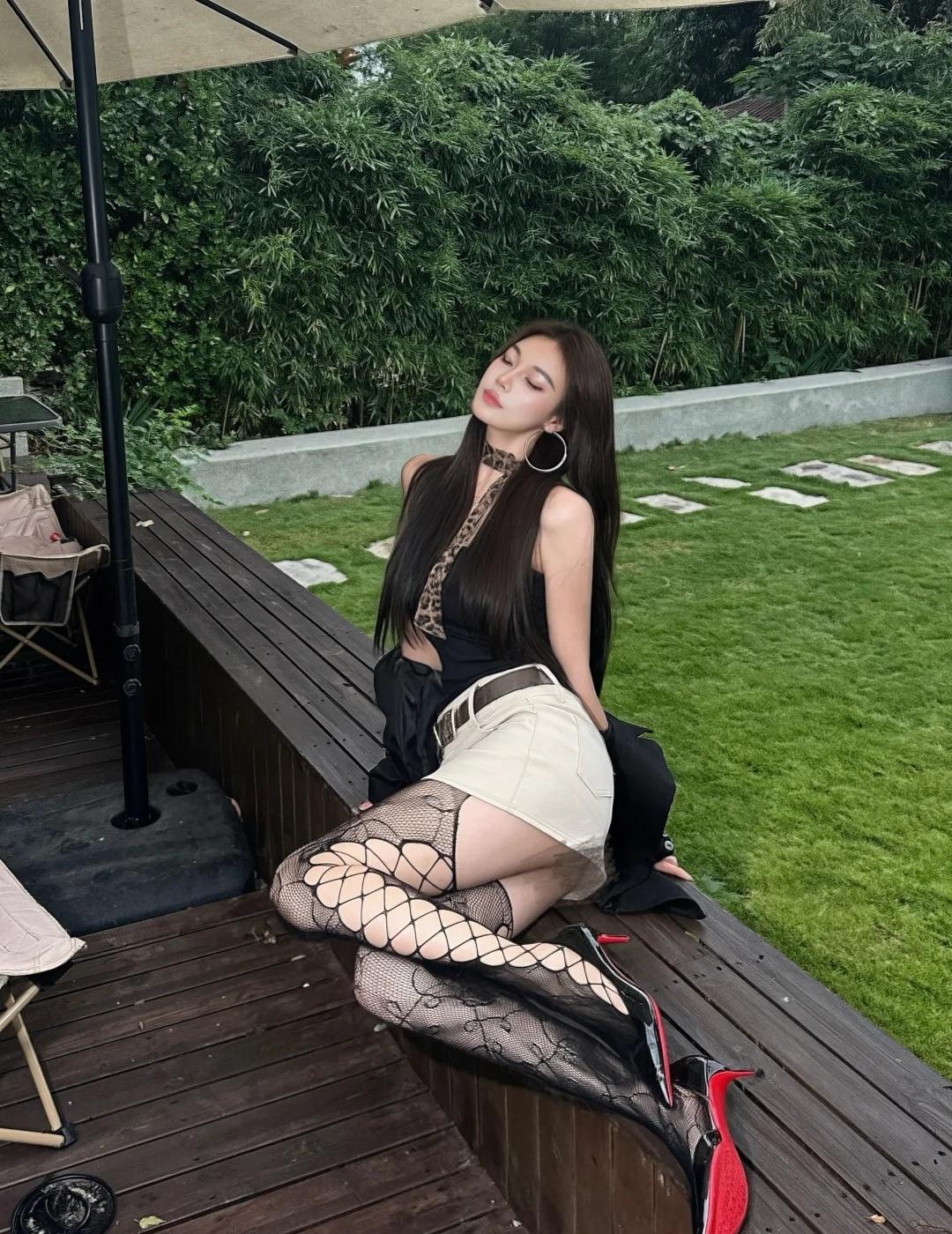 175女生御姐黑丝