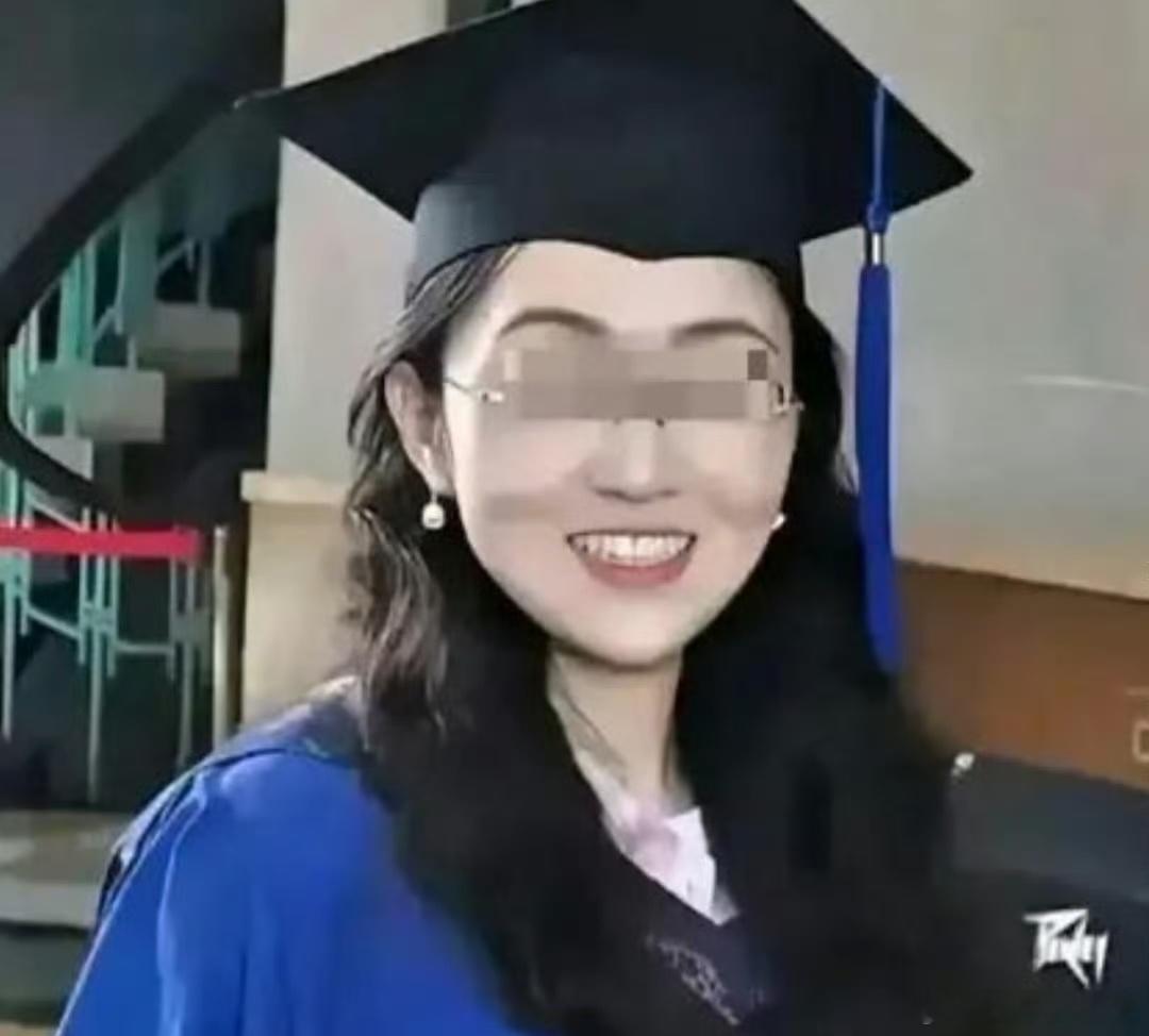当时说要去香港读书的杨某媛，经经过同一所学校热心学生核实，正在西班牙美美读博，而且此消息真实性很大！