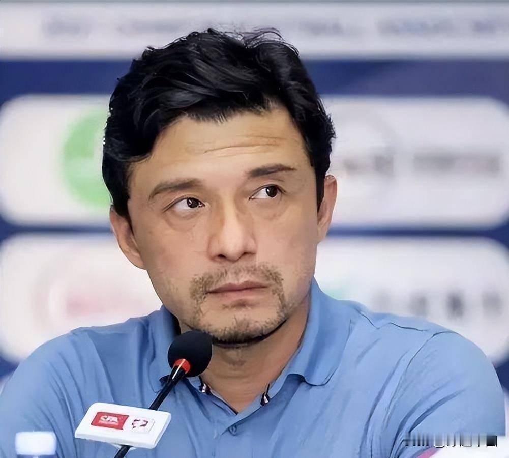 谈到中国足球，谢晖有个著名的比喻：“搞足球，我们中国人应该去学，而不该去自己发明